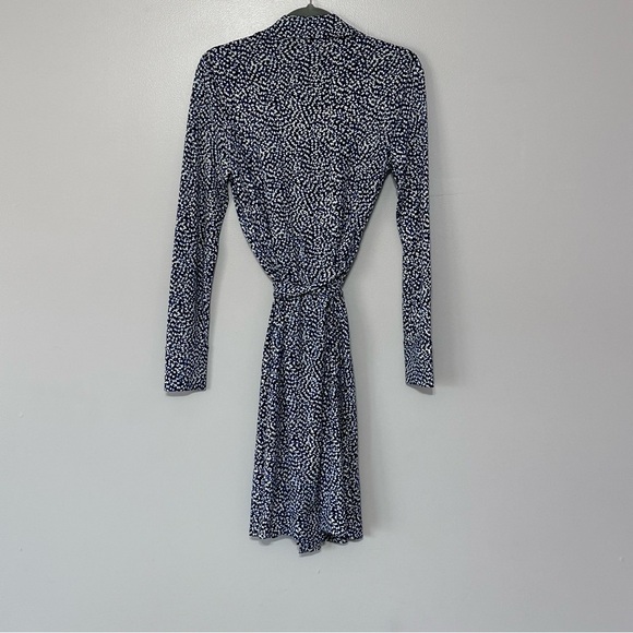 DVF CYBIL 100% Silk Midi-long sleeved wrap dress - Picture 7 of 7